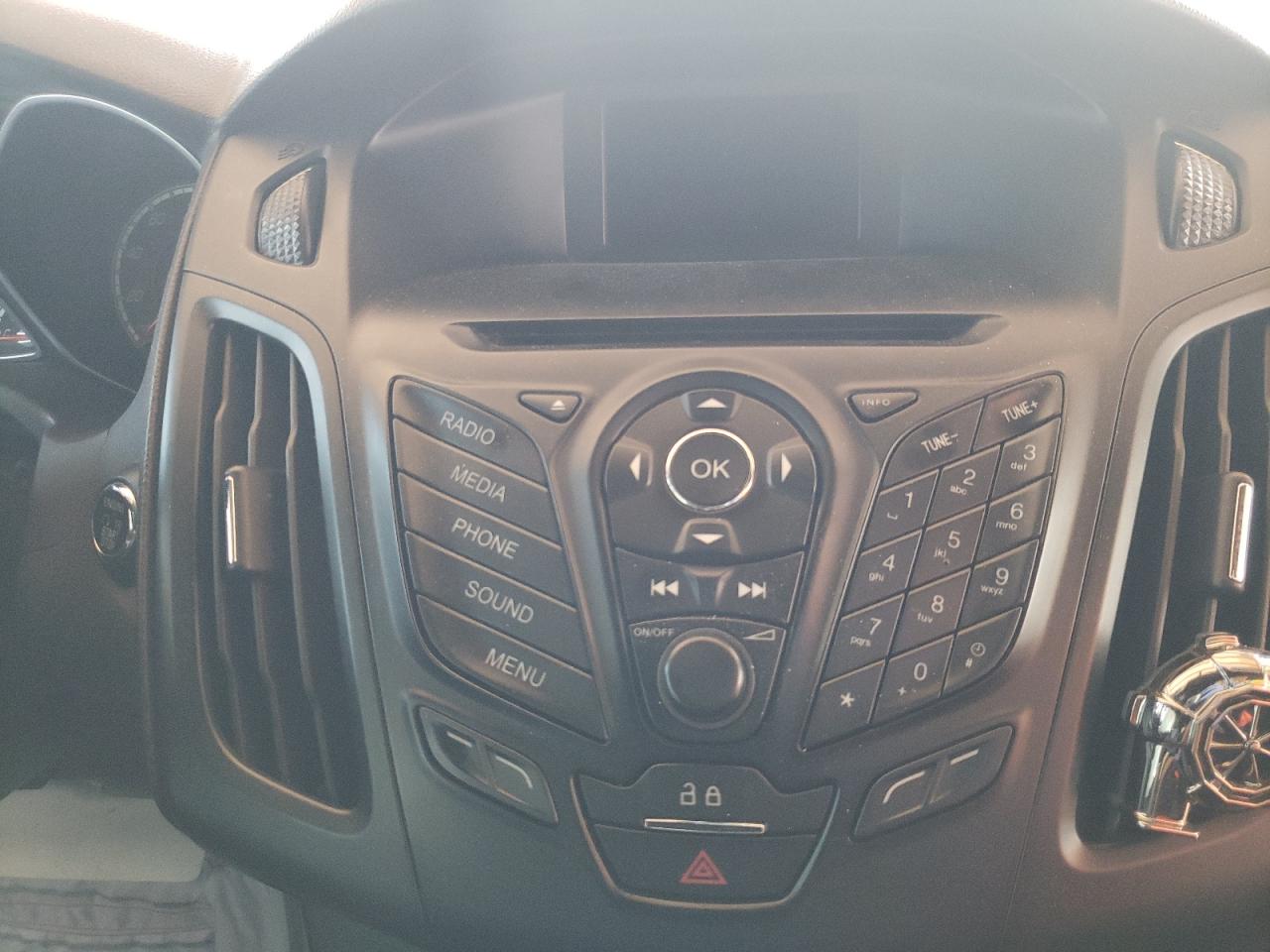 Photo 9 from auction – 2014 FORD FOCUS ST with VIN 1FADP3L95EL100048