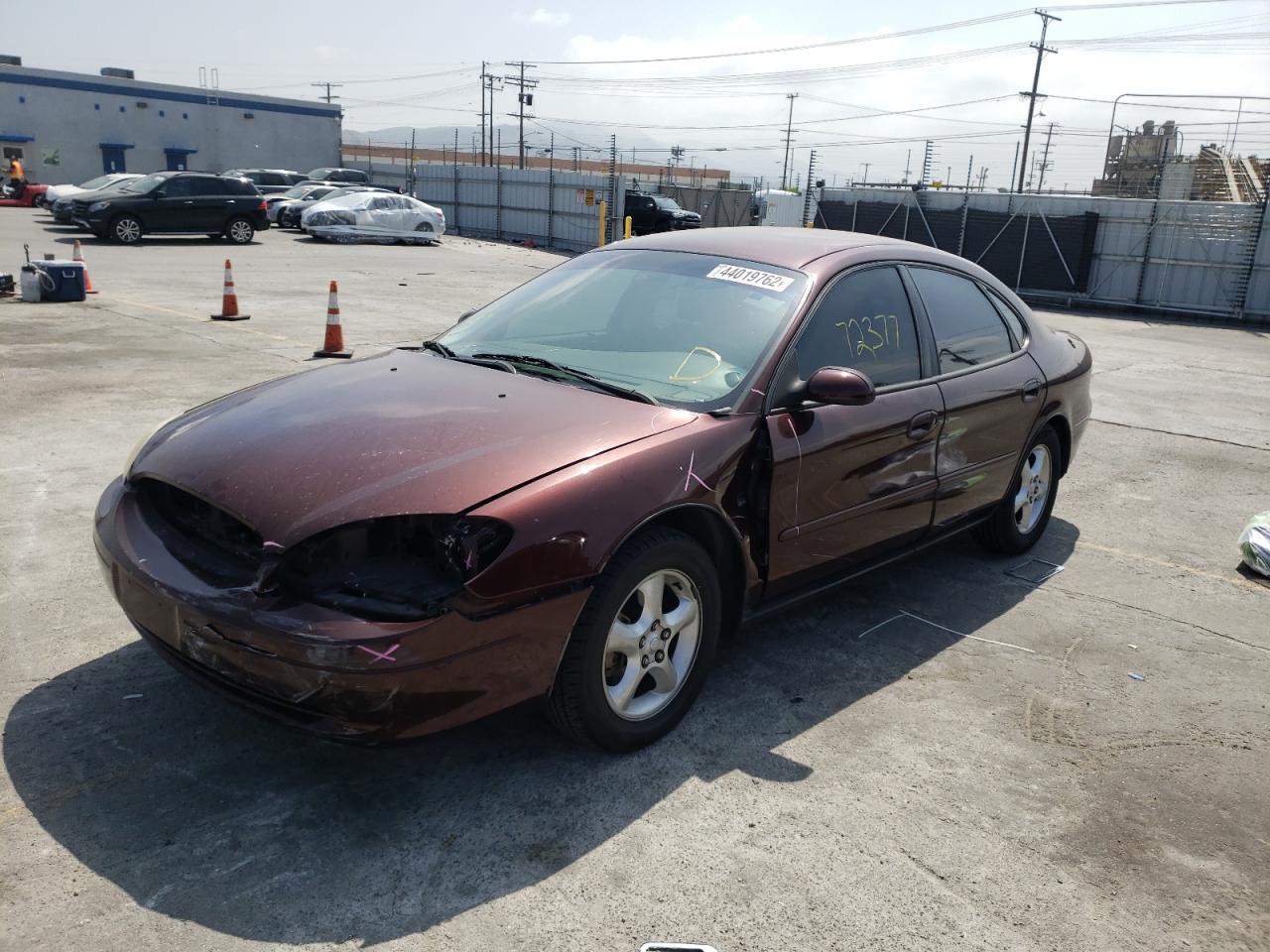 Photo 2 from auction – 2001 FORD TAURUS SES with VIN 1FAFP55S31G165228