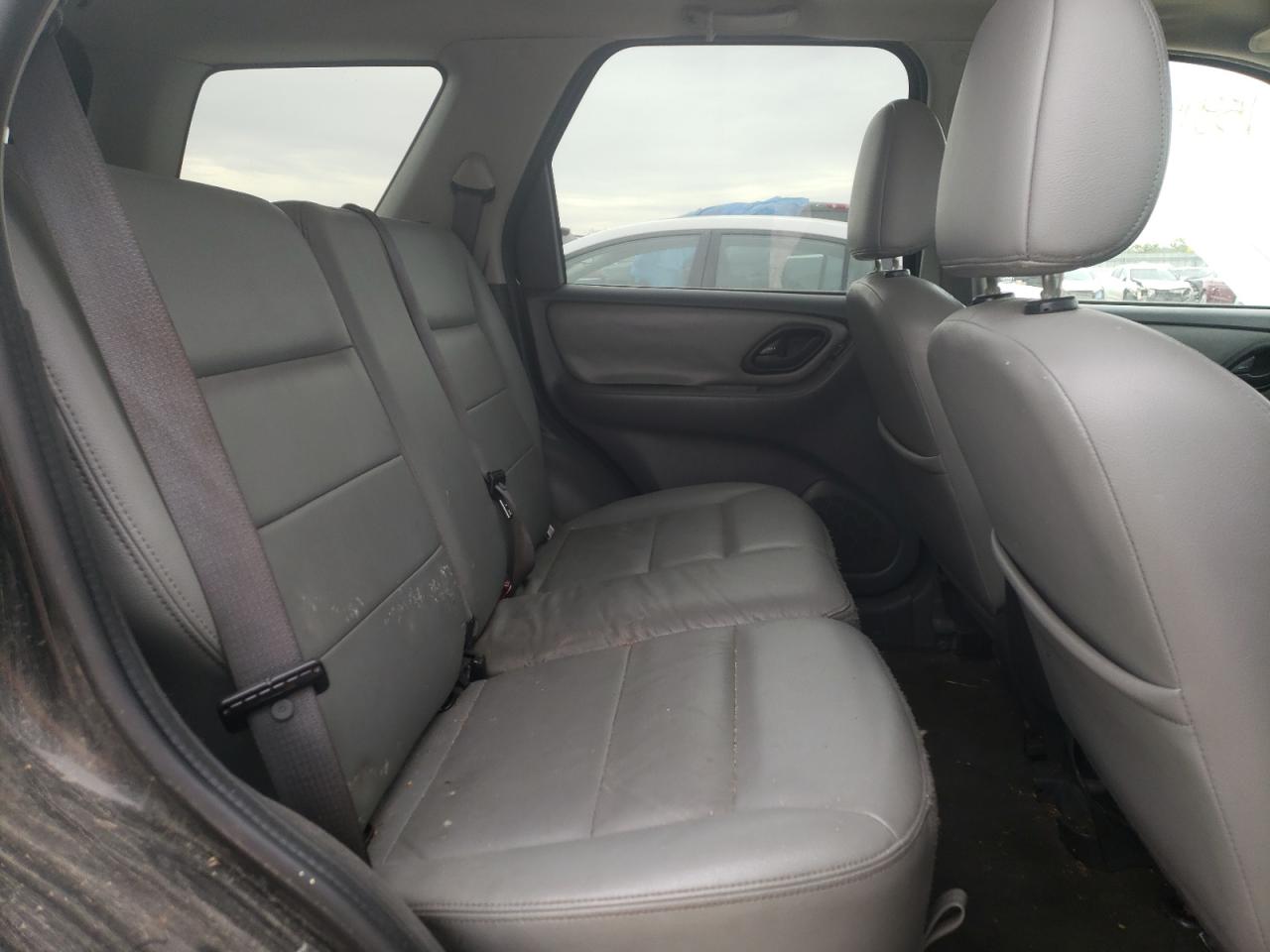 Photo 6 from auction – 2006 FORD ESCAPE XLT with VIN 1FMYU93136KC24792