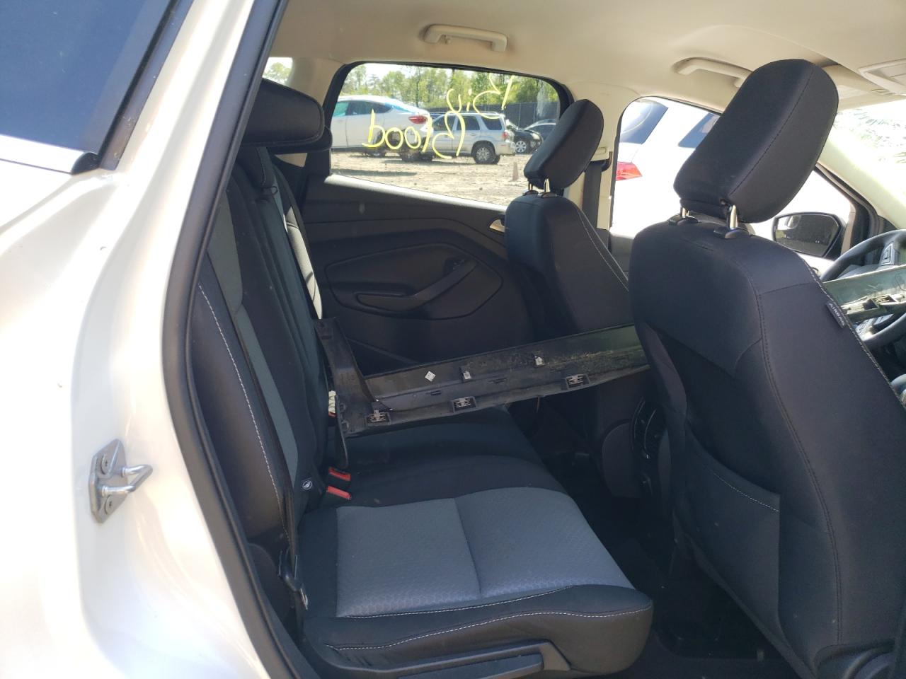 Photo 6 from auction – 2018 FORD ESCAPE SE with VIN 1FMCU9GD0JUD55240