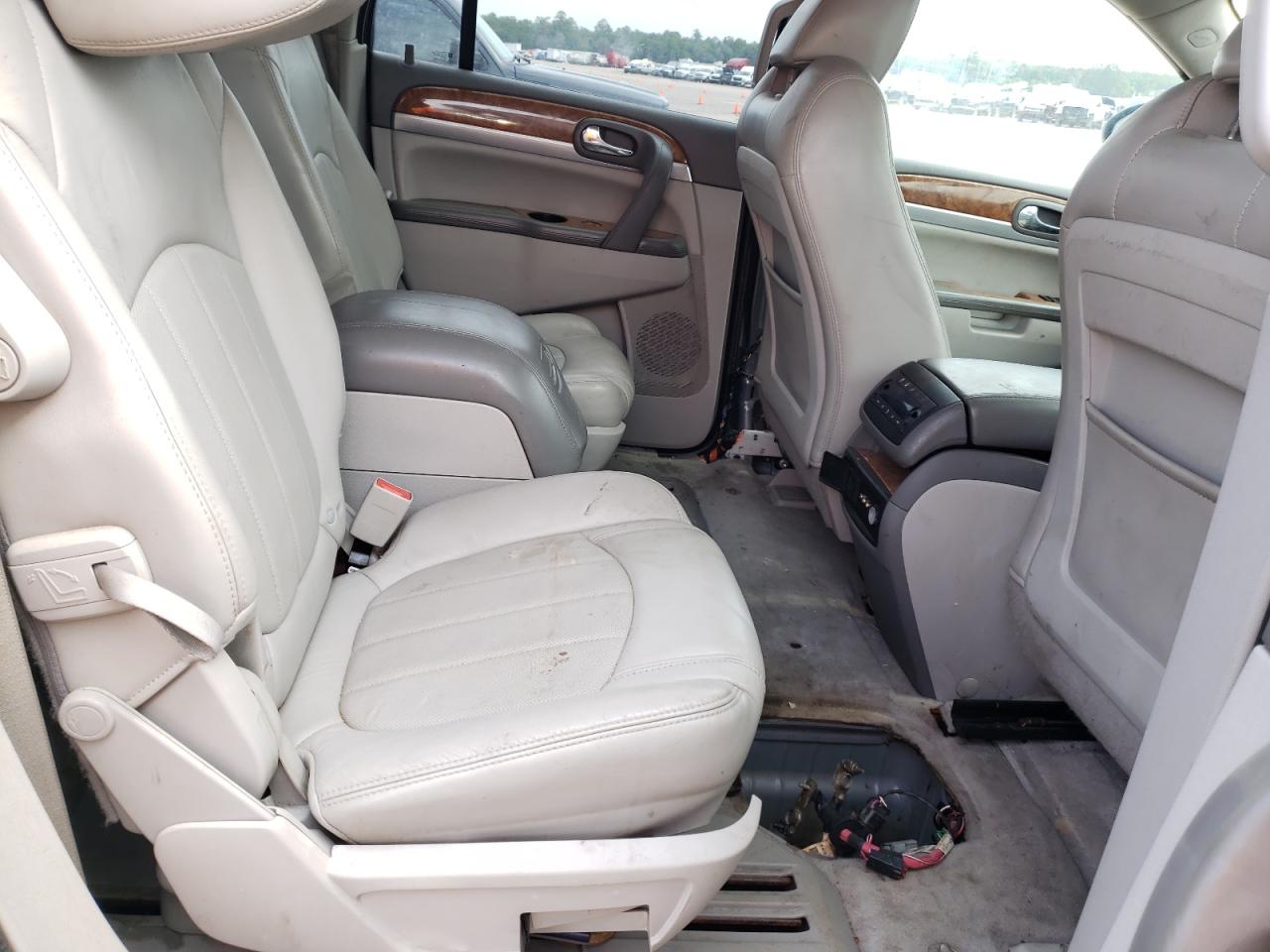 Photo 6 from auction – 2011 BUICK ENCLAVE CX with VIN 5GAKRBED6BJ154619
