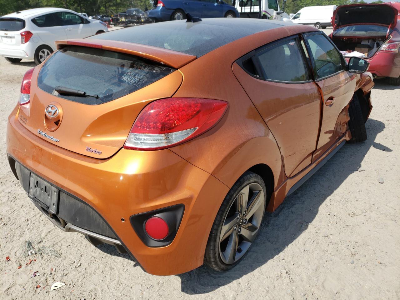 Photo 4 from auction – 2013 HYUNDAI VELOSTER T with VIN KMHTC6AE5DU106729