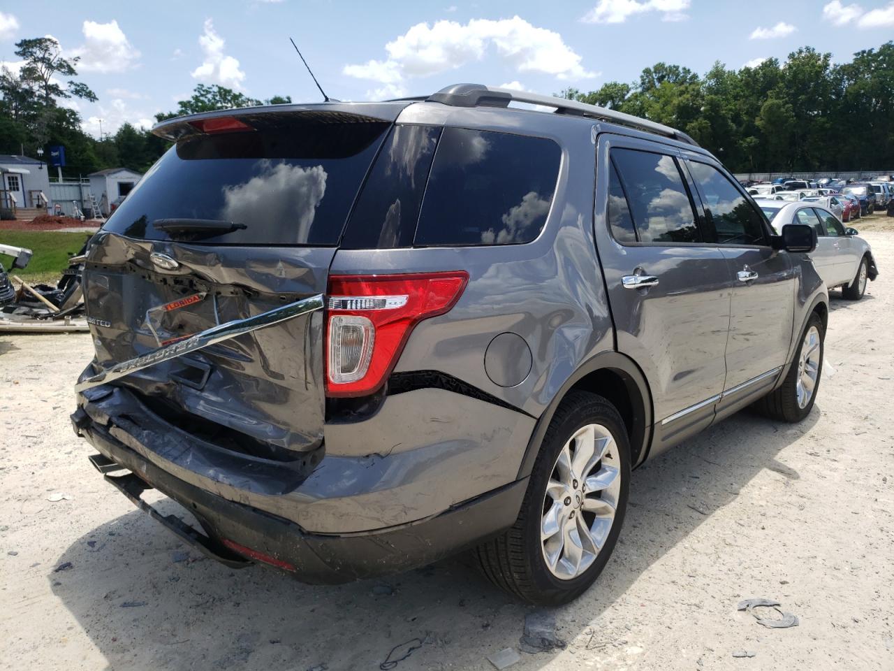 Photo 4 from auction – 2012 FORD EXPLORER L with VIN 1FMHK7F8XCGA99162