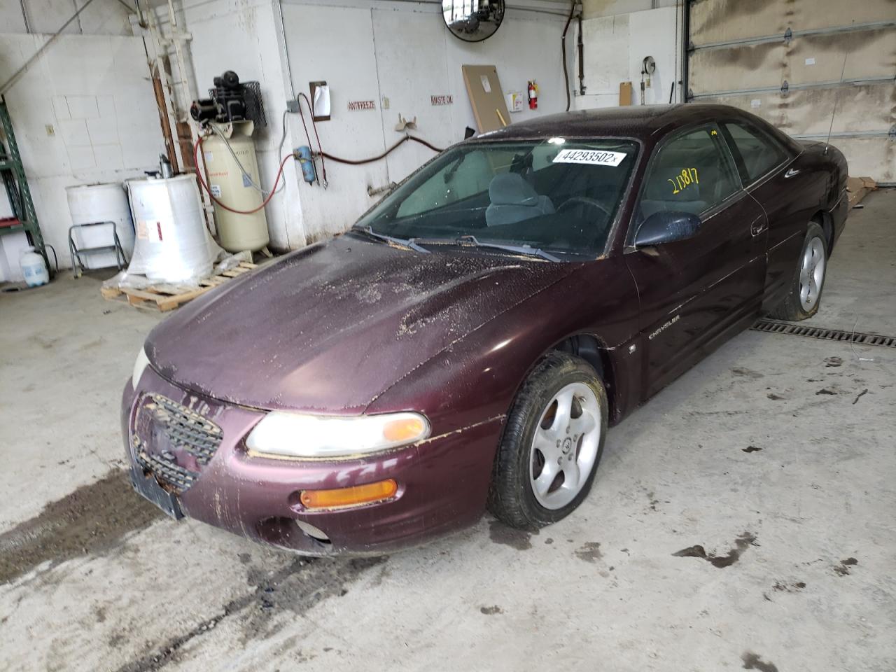 Photo 2 from auction – 1998 CHRYSLER SEBRING LX with VIN 4C3AU42N3WE112766