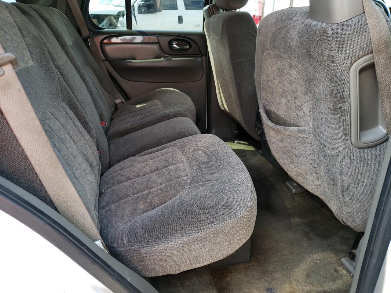 Photo 6 from auction – 2004 GMC ENVOY with VIN 1GKDS13SX42447898