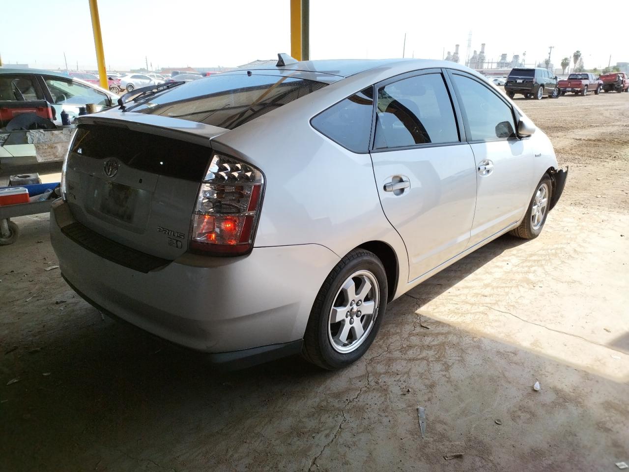 Photo 4 from auction – 2008 TOYOTA PRIUS with VIN JTDKB20U483422719