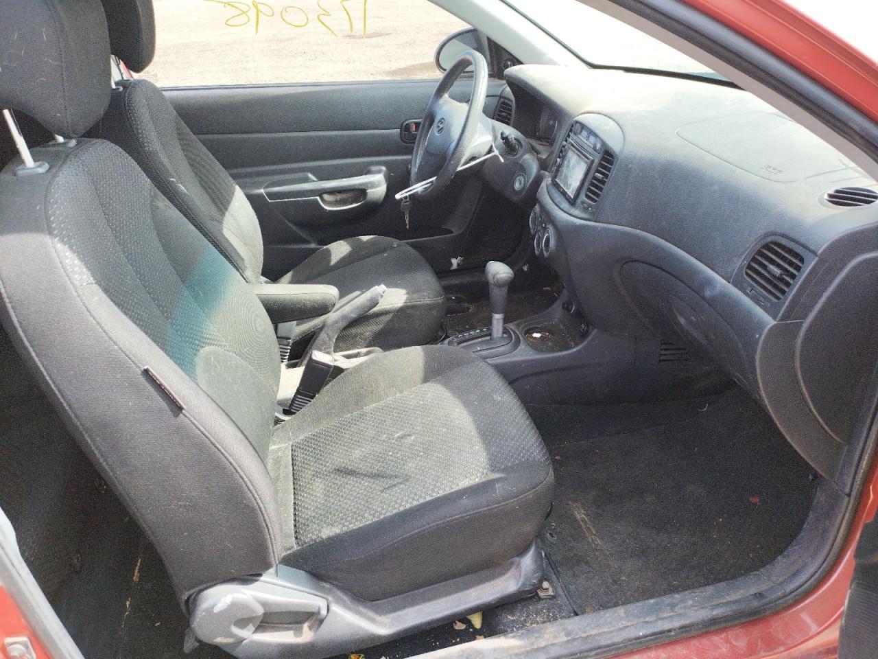 Photo 5 from auction – 2008 HYUNDAI ACCENT GS with VIN KMHCM36C98U067409