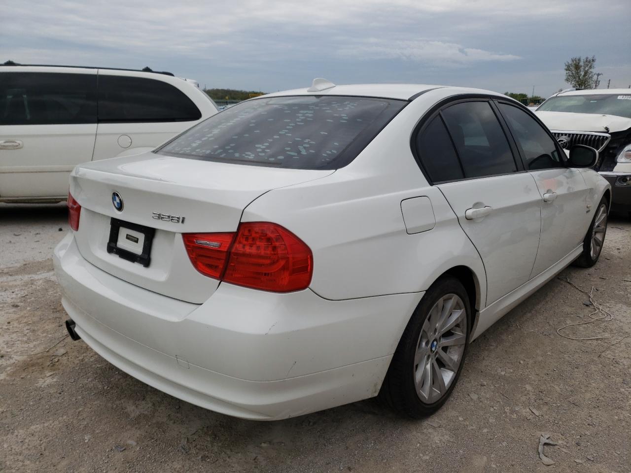 Photo 4 from auction – 2011 BMW 328 XI with VIN WBAPK7C51BF195631