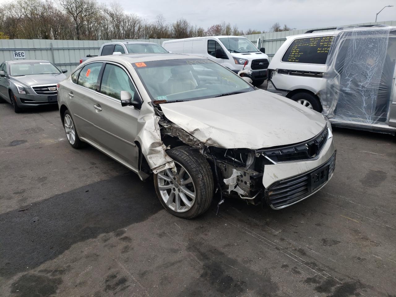 TOYOTA AVALON BAS 2013 with VIN 4T1BK1EBXDU043953 - Photo from auction