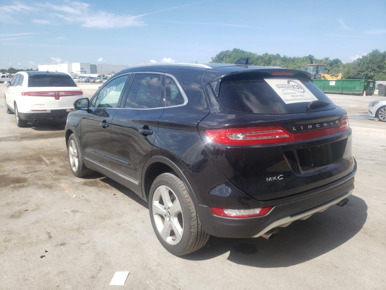 Photo 3 from auction – 2017 LINCOLN MKC PREMIE with VIN 5LMCJ1C97HUL21590