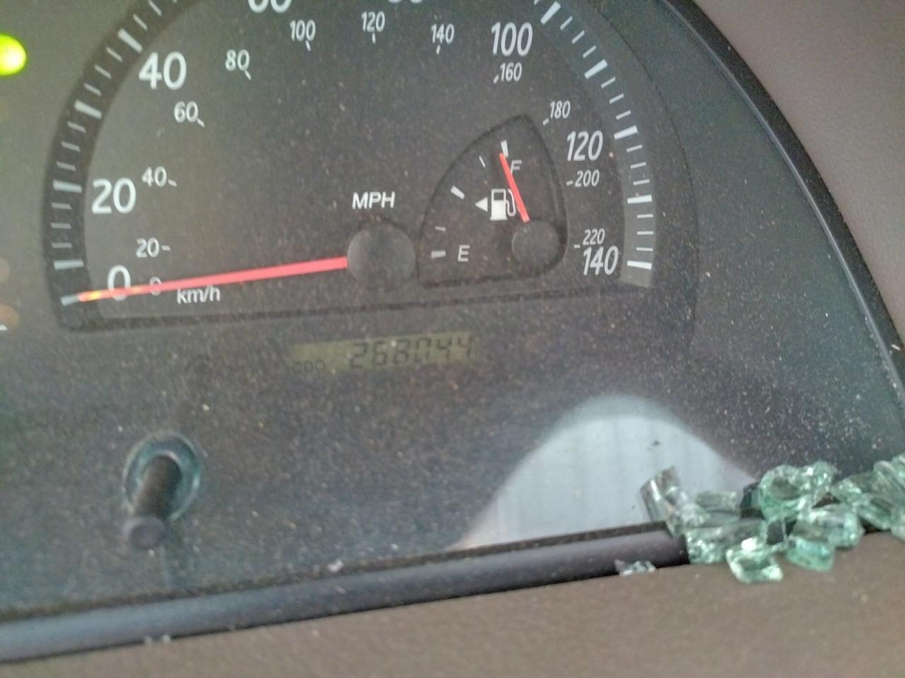 Photo 8 from auction – 2002 TOYOTA CAMRY LE with VIN 4T1BE32KX2U611171