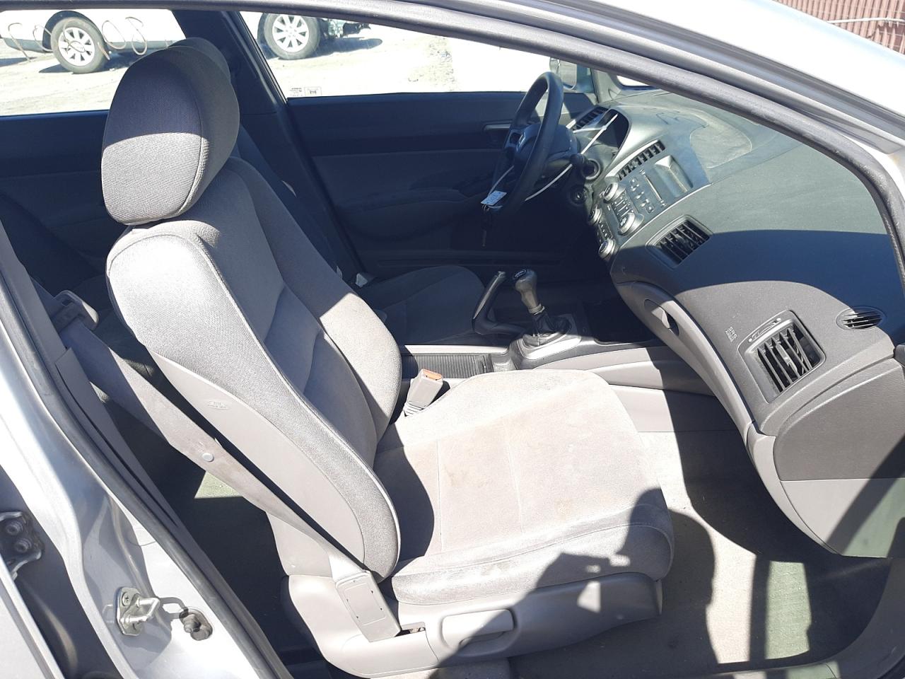 Photo 5 from auction – 2007 HONDA CIVIC LX with VIN 2HGFA15557H503404