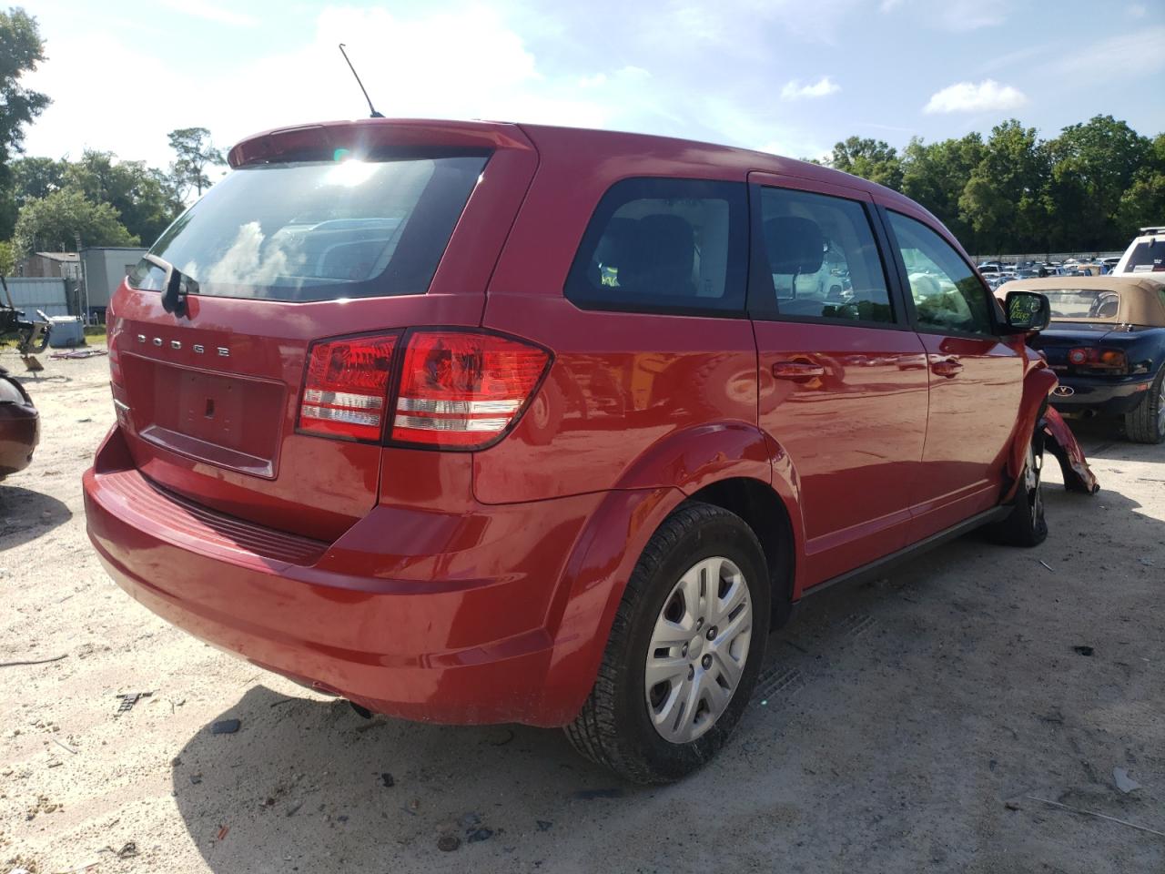 Photo 4 from auction – 2015 DODGE JOURNEY SE with VIN 3C4PDCAB2FT599967