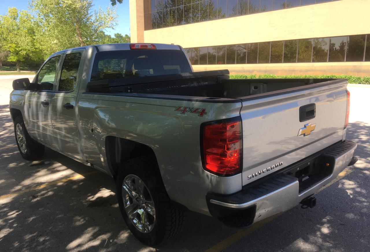 Photo 3 from auction – 2017 CHEVROLET SILVERADO with VIN 1GCVKPEC5HZ145716