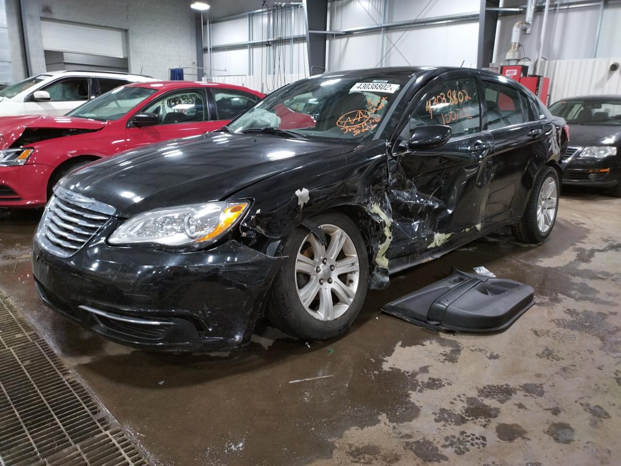 Photo 2 from auction – 2013 CHRYSLER 200 with VIN 1C3CCBBB4DN542150