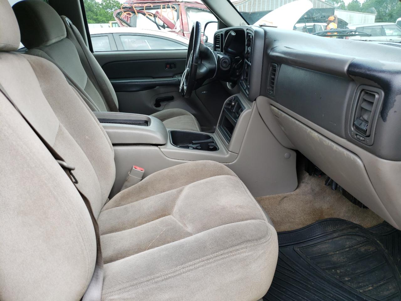 Photo 5 from auction – 2003 GMC YUKON with VIN 1GKEC13V53R226307