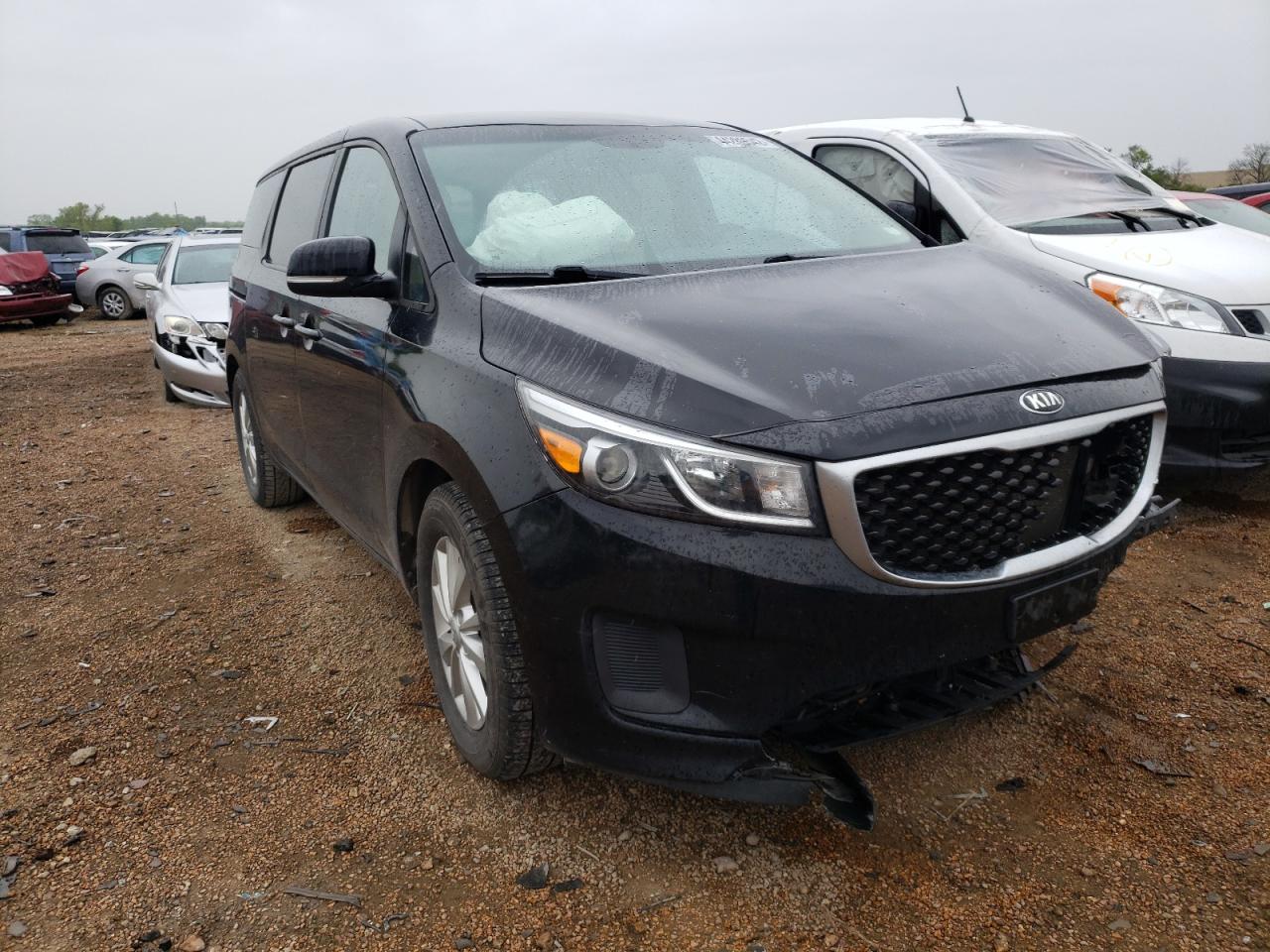 KIA SEDONA LX 2017 with VIN KNDMB5C16H6227604 - Photo from auction