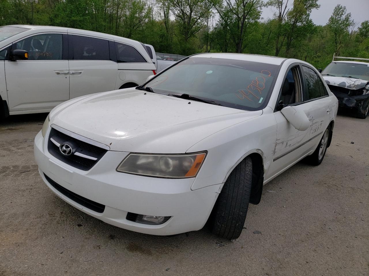 Photo 2 from auction – 2008 HYUNDAI SONATA with VIN 5NPEU46F38H310218