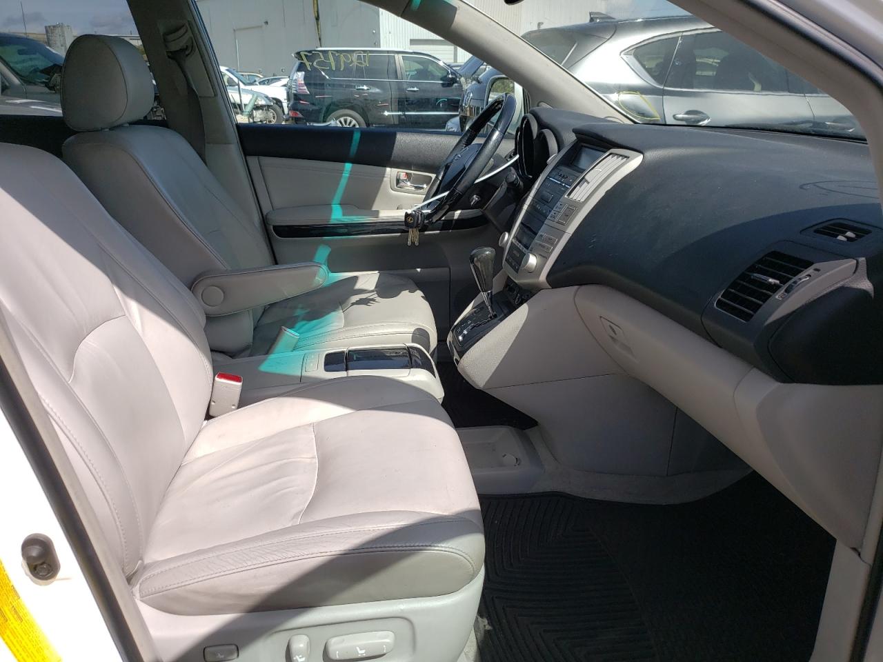 Photo 5 from auction – 2008 LEXUS RX 350 with VIN 2T2HK31U78C092124