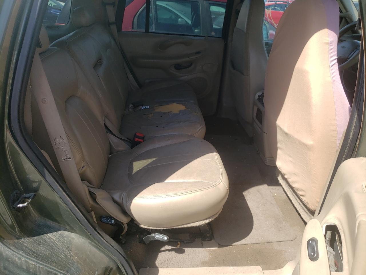 Photo 6 from auction – 2000 FORD EXPEDITION with VIN 1FMPU18L2YLA25513