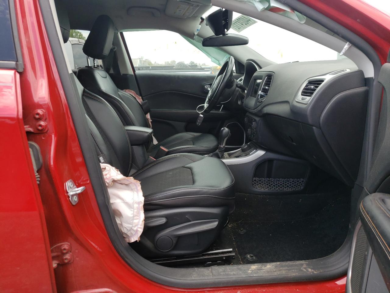Photo 5 from auction – 2019 JEEP COMPASS LA with VIN 3C4NJDBB0KT839712