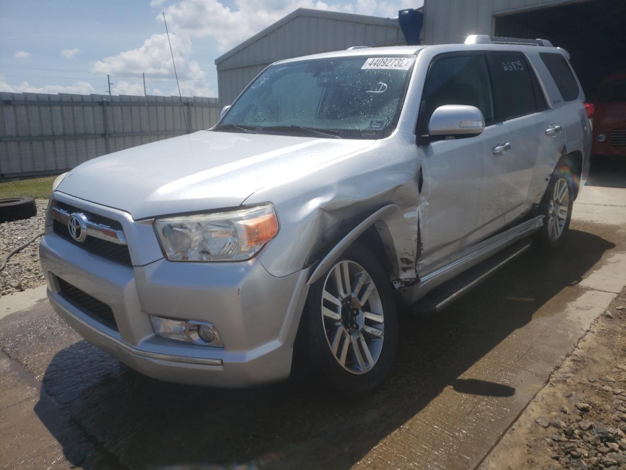 Photo 2 from auction – 2012 TOYOTA 4RUNNER SR with VIN JTEZU5JR4C5033544