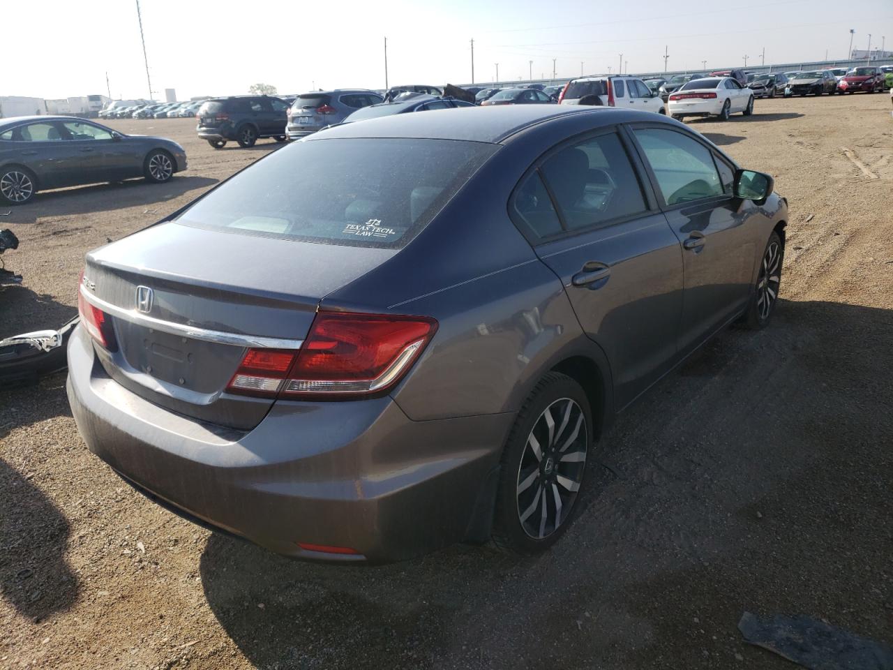 Photo 4 from auction – 2015 HONDA CIVIC EXL with VIN 2HGFB2F99FH502744