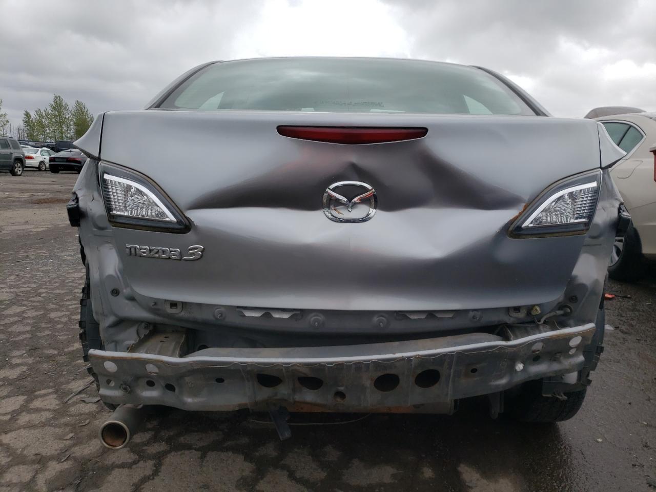 Photo 9 from auction – 2010 MAZDA 3 I with VIN JM1BL1SG2A1300005