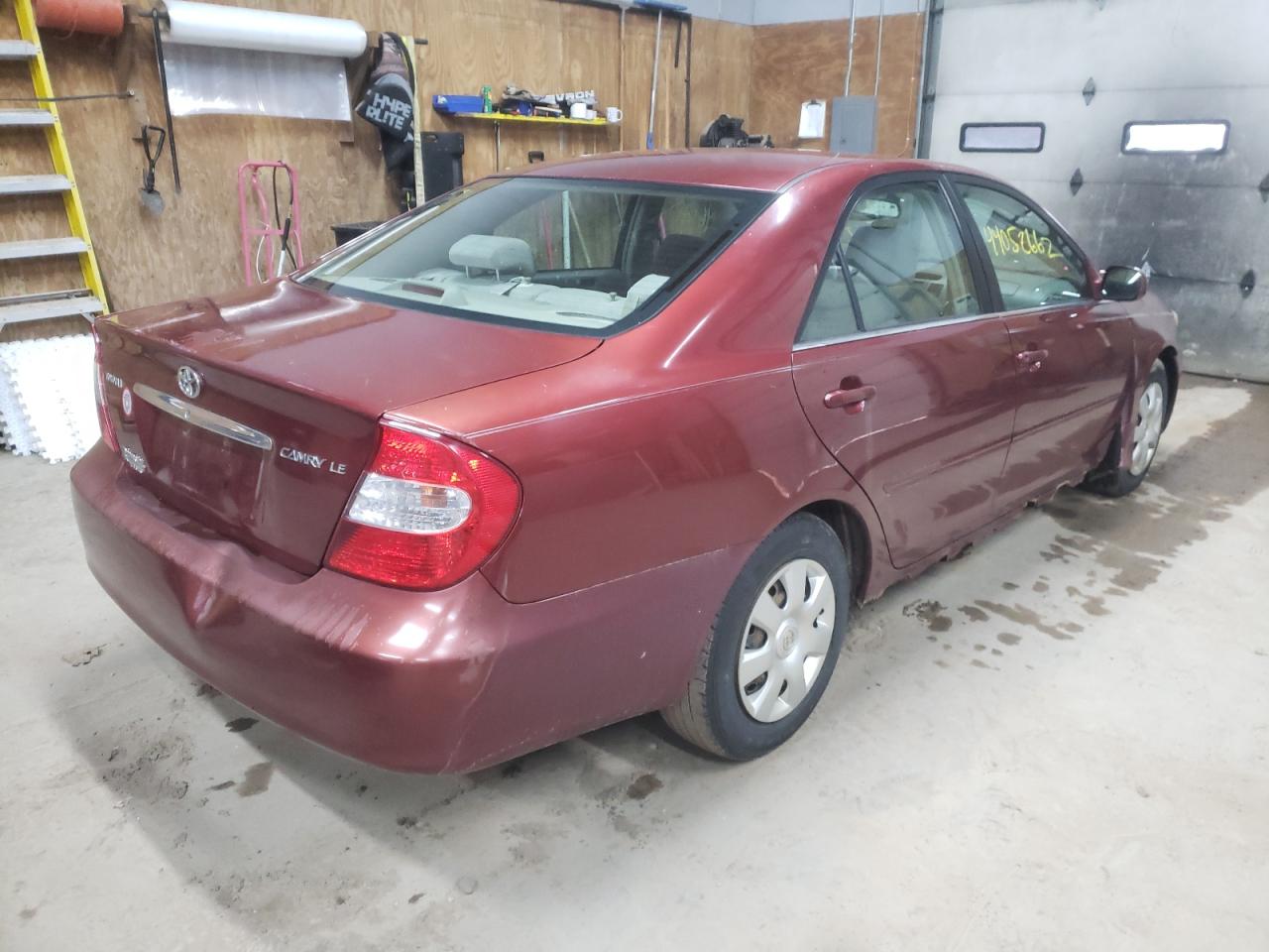 Photo 4 from auction – 2002 TOYOTA CAMRY LE with VIN 4T1BE32K52U002683