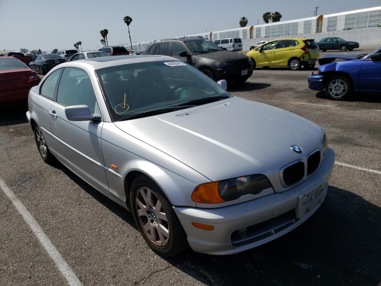 BMW 323 CI 2000 with VIN WBABM3340YJN83184 - Photo from auction