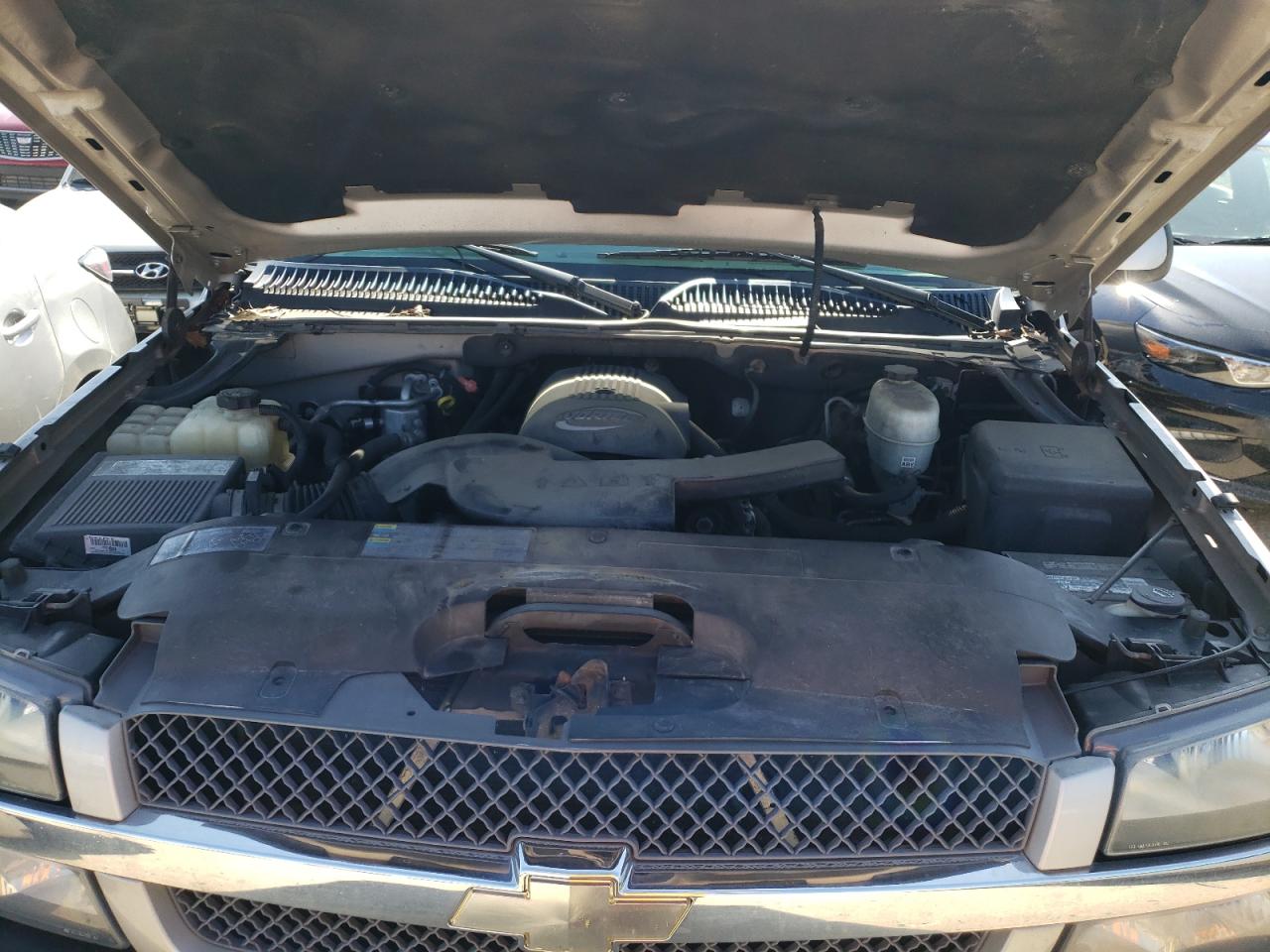 Photo 7 from auction – 2005 CHEVROLET AVALANCHE with VIN 3GNEK12Z85G290399
