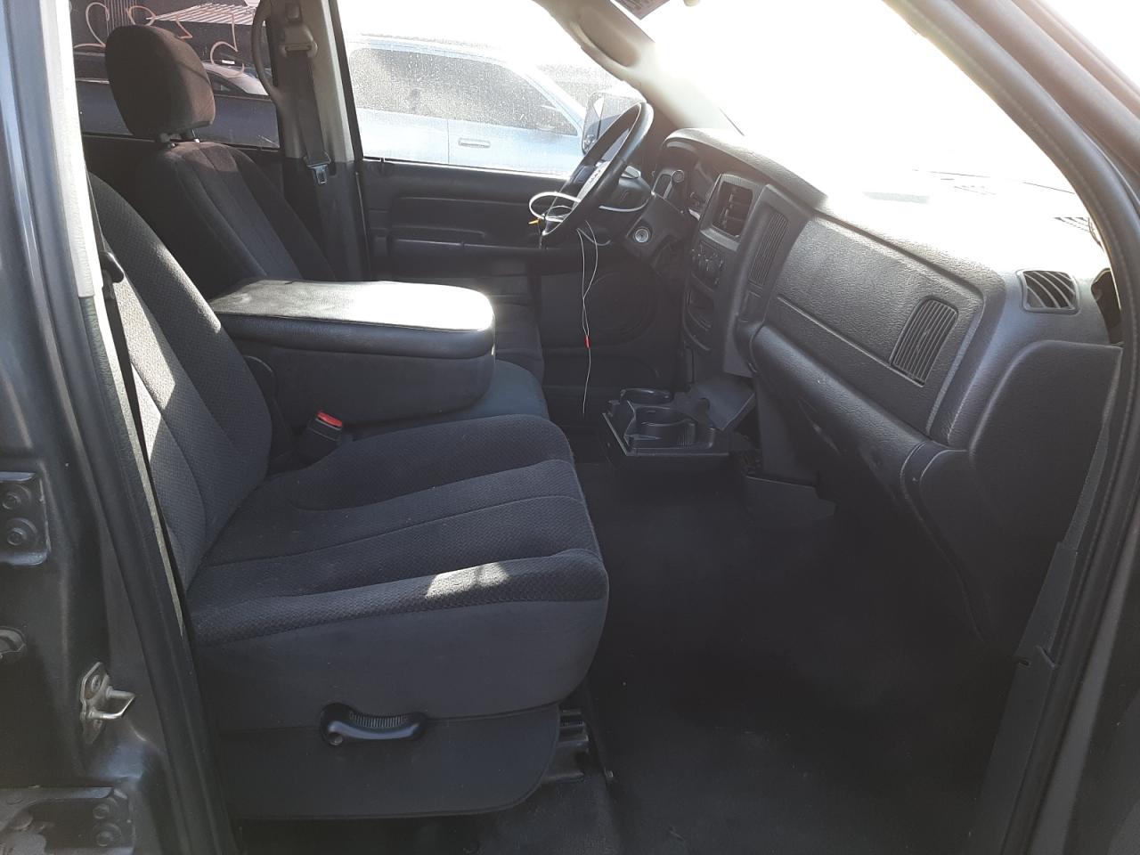 Photo 5 from auction – 2004 DODGE RAM 1500 S with VIN 1D7HA18D44S542912