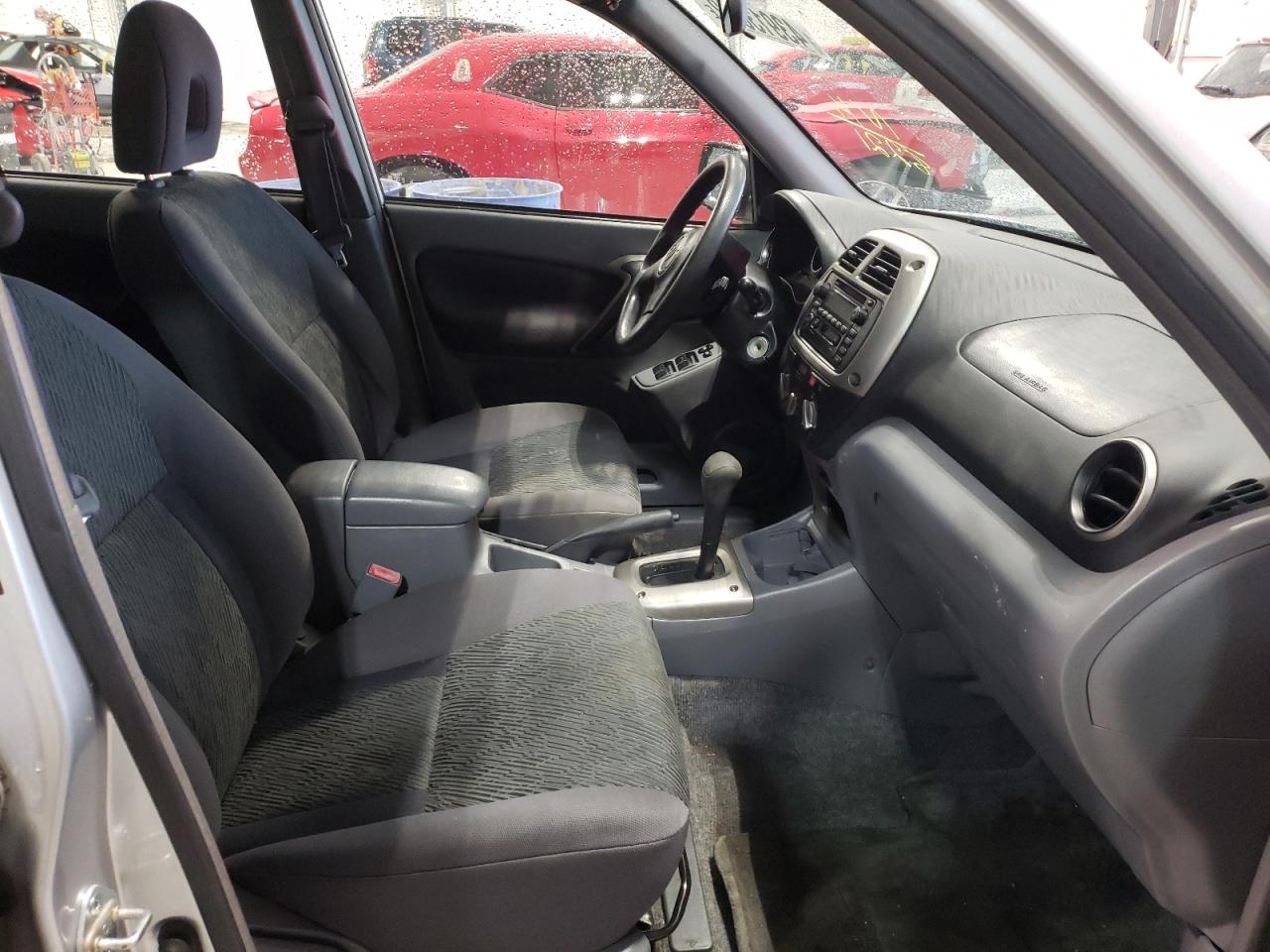 Photo 5 from auction – 2002 TOYOTA RAV4 with VIN JTEGH20V020058221