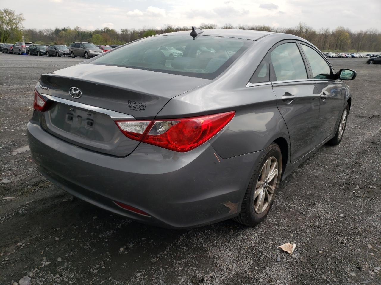 Photo 4 from auction – 2013 HYUNDAI SONATA GLS with VIN 5NPEB4AC2DH614444