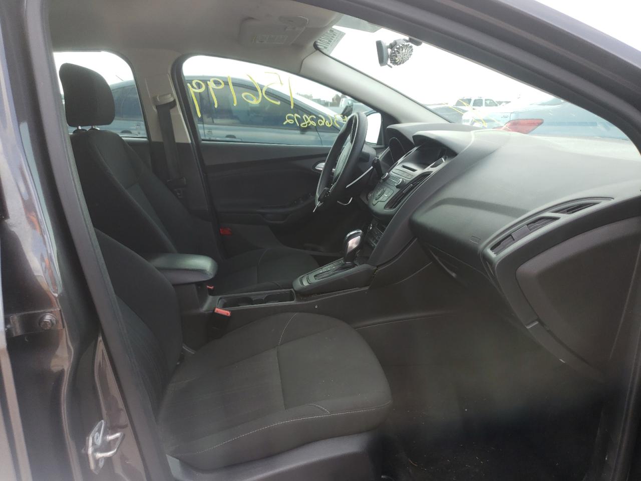 Photo 5 from auction – 2016 FORD FOCUS SE with VIN 1FADP3KE2GL202683