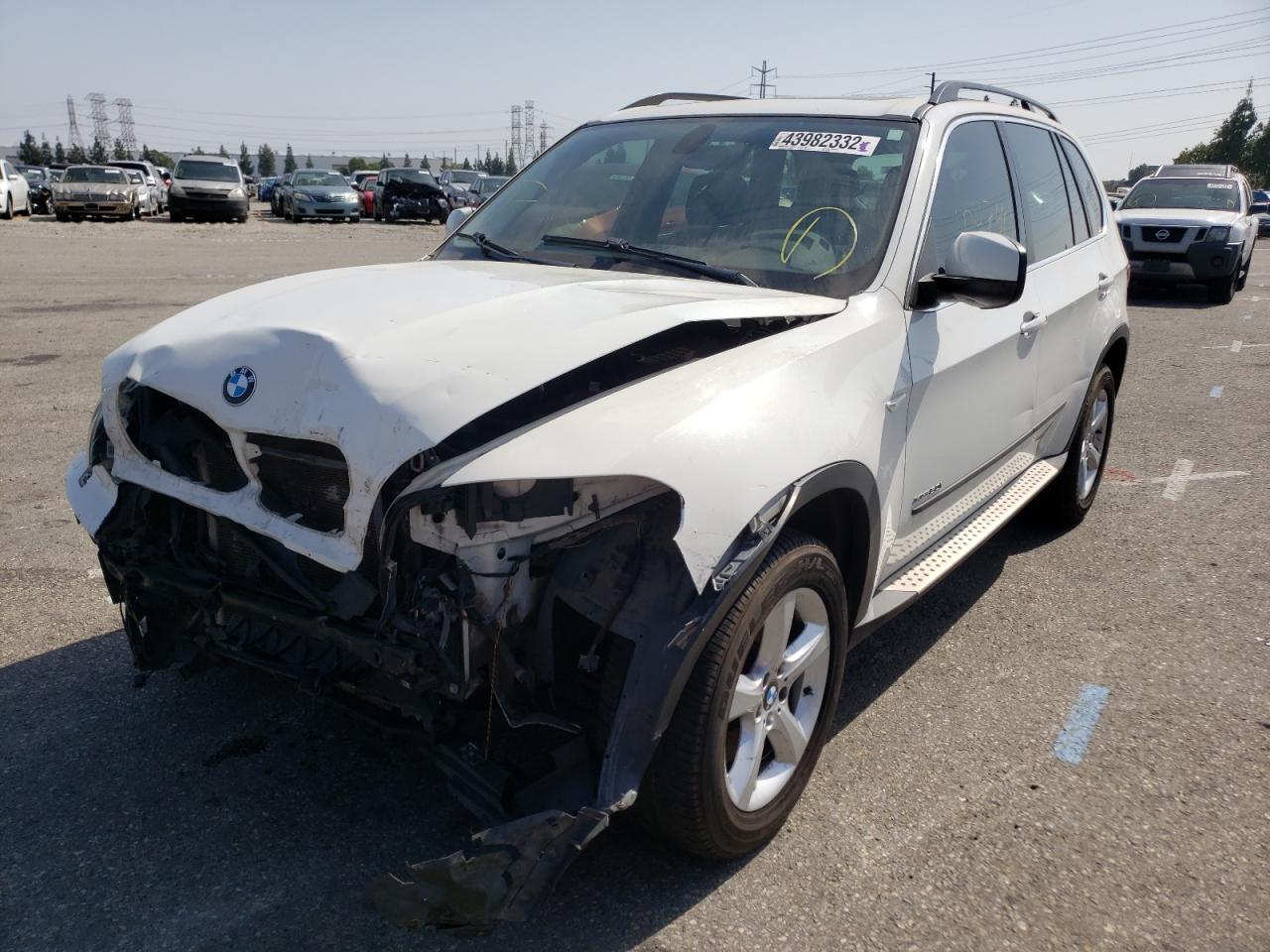Photo 2 from auction – 2011 BMW X5 XDRIVE5 with VIN 5UXZV8C59BL421004
