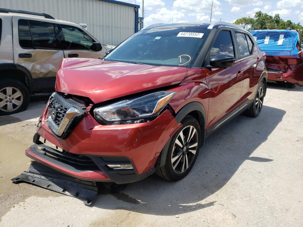 Photo 2 from auction – 2019 NISSAN KICKS S with VIN 3N1CP5CU3KL529228