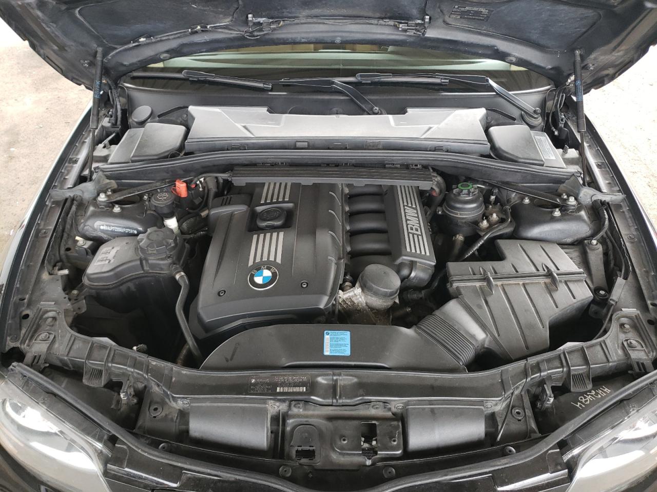 Photo 7 from auction – 2010 BMW 128 I with VIN WBAUP7C55AVF07591