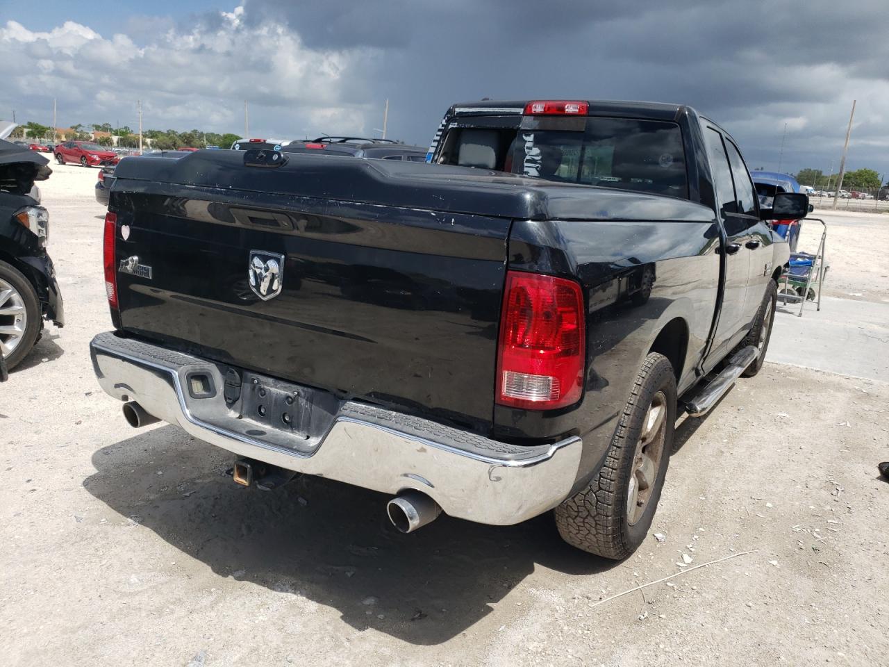 Photo 4 from auction – 2015 RAM 1500 SLT with VIN 1C6RR6GT2FS714295