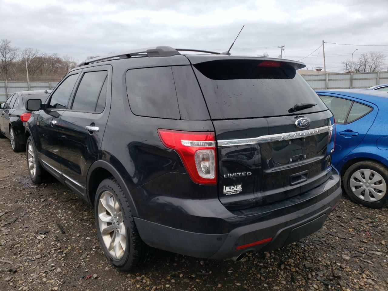 Photo 3 from auction – 2013 FORD EXPLORER L with VIN 1FM5K8F84DGA44684