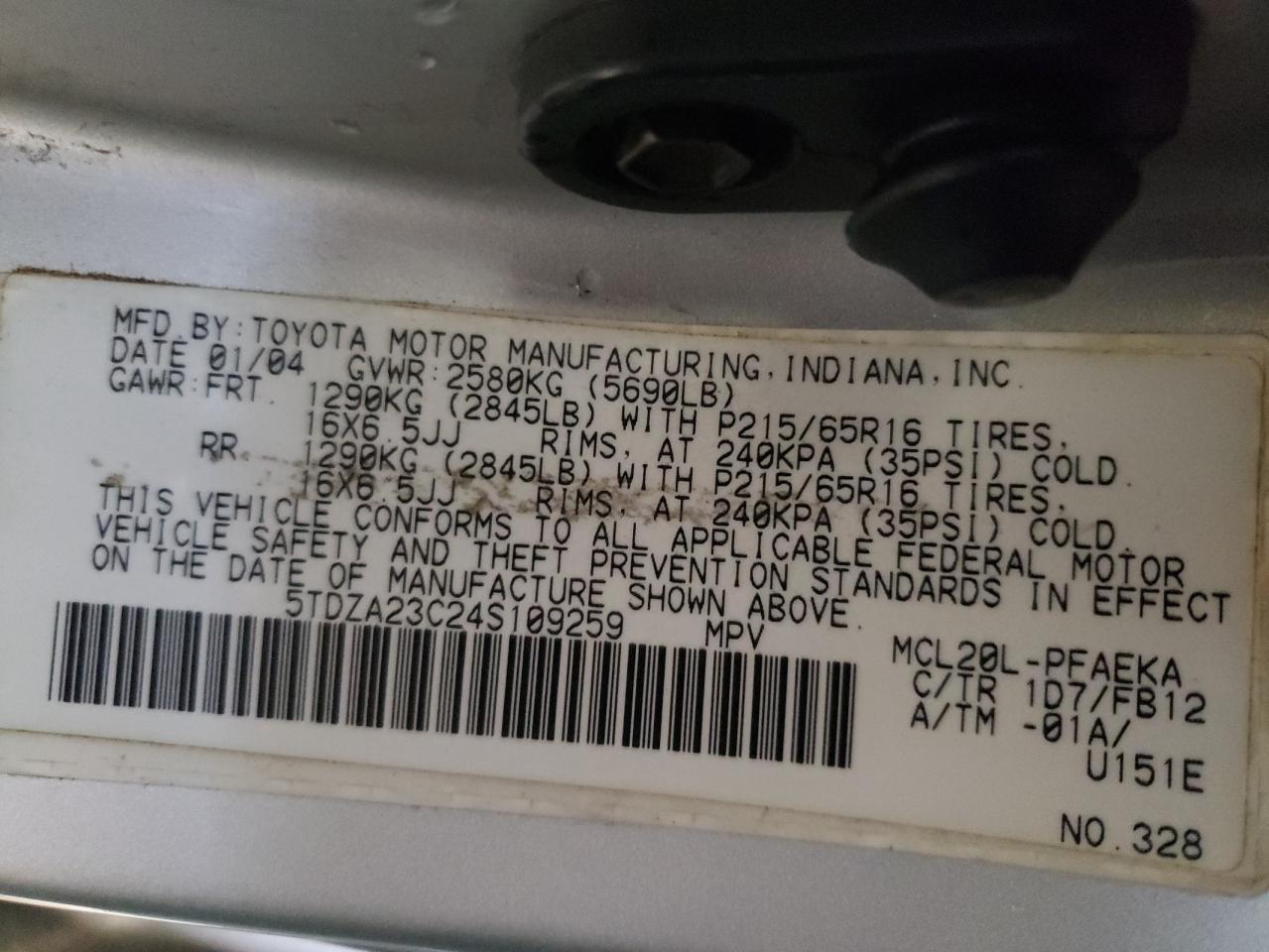 Photo 10 from auction – 2004 TOYOTA SIENNA CE with VIN 5TDZA23C24S109259