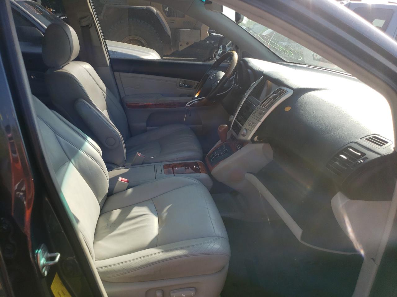 Photo 5 from auction – 2005 LEXUS RX 330 with VIN 2T2GA31U25C030334