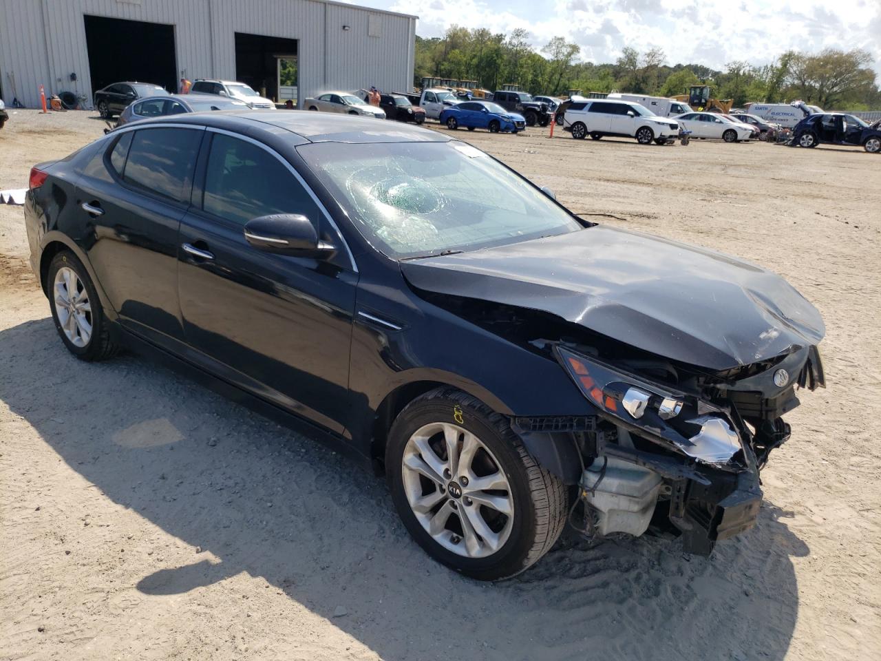 KIA OPTIMA EX 2011 with VIN KNAGN4A71B5117303 - Photo from auction