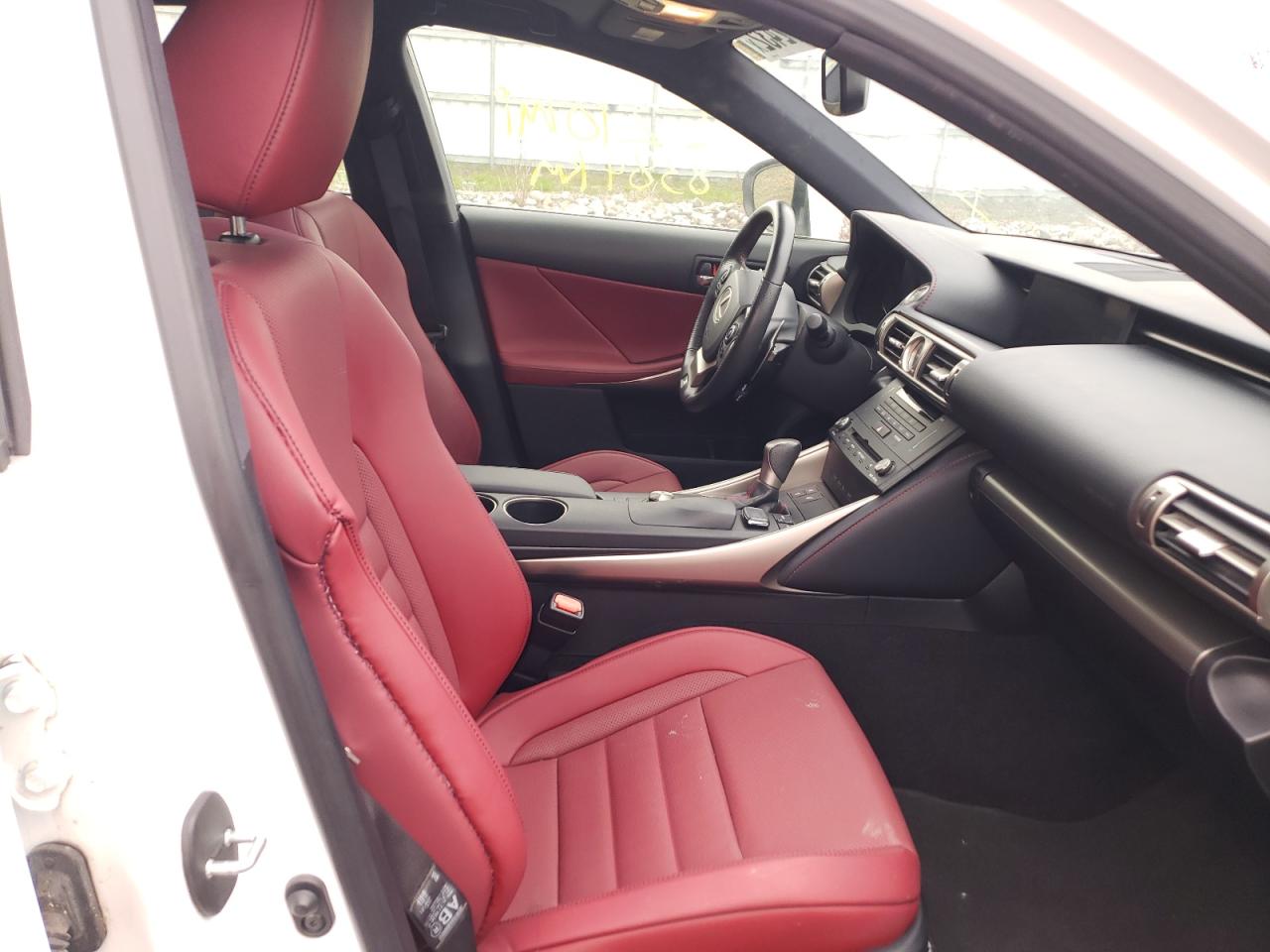 Photo 5 from auction – 2016 LEXUS IS 300 with VIN JTHCM1D28G5006241
