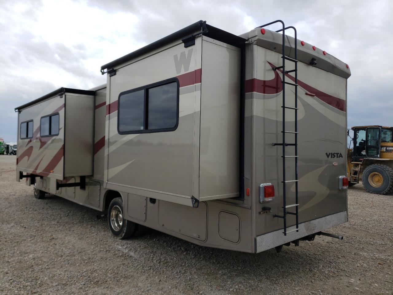 Photo 3 from auction – 2011 FORD F53 with VIN 1F66F5DYXB0A04276