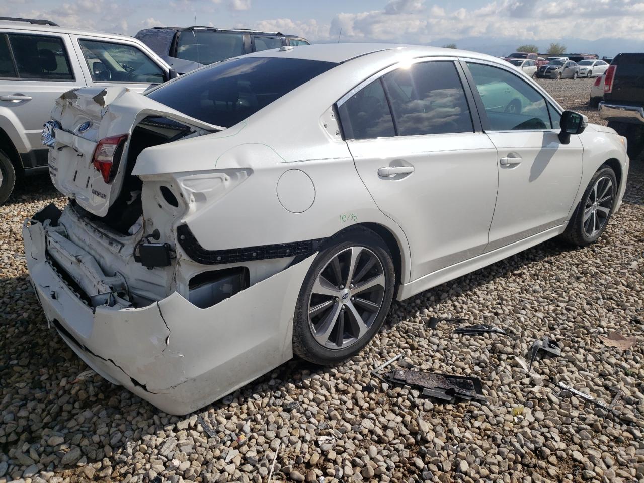 Photo 4 from auction – 2015 SUBARU LEGACY 2.5 with VIN 4S3BNBN63F3047338