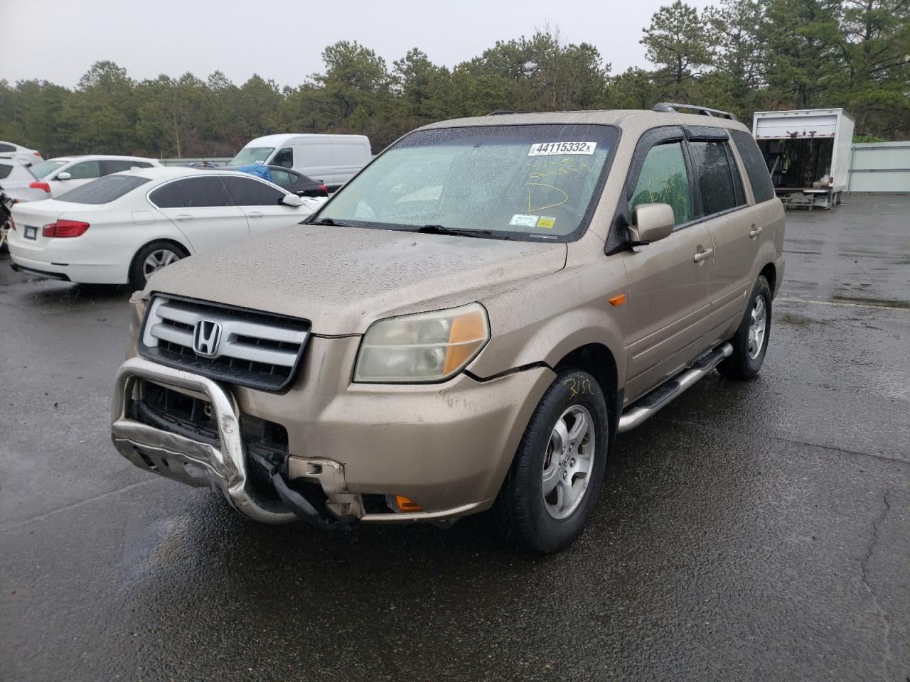 Photo 2 from auction – 2006 HONDA PILOT EX with VIN 5FNYF28776B000859