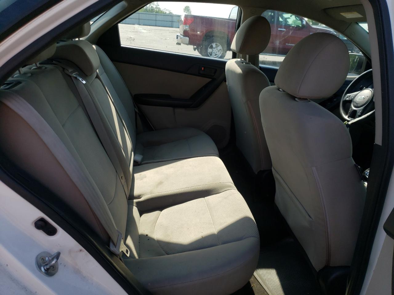 Photo 6 from auction – 2011 KIA FORTE EX with VIN KNAFU5A23B5435044