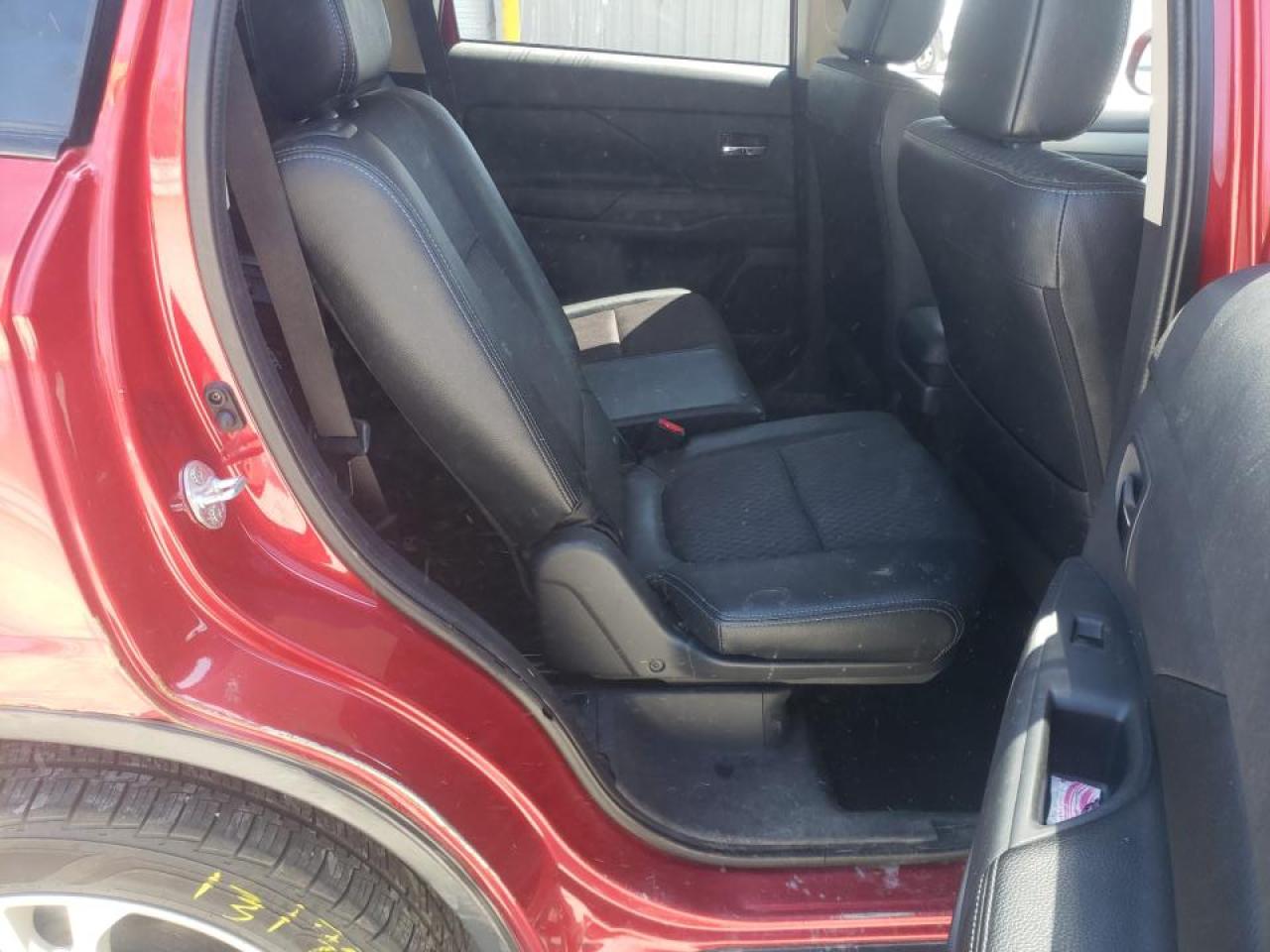 Photo 6 from auction – 2015 MITSUBISHI OUTLANDER with VIN JA4AZ3A33FZ003462