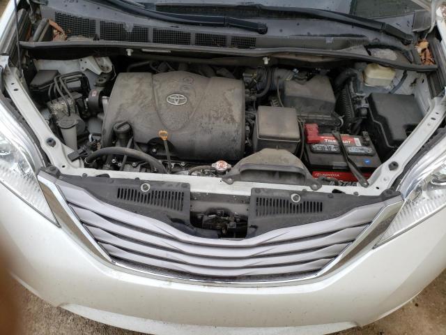 Photo 7 from auction – 2017 TOYOTA SIENNA XLE with VIN 5TDYZ3DC6HS871993